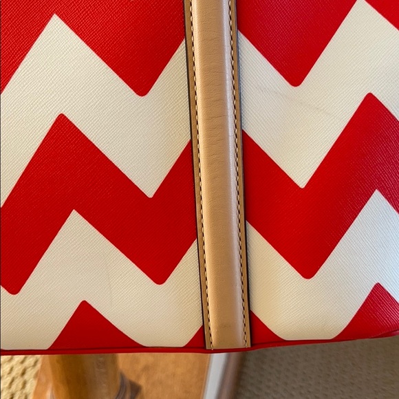 Kate Spade Chevron Tote - Picture 5 of 13